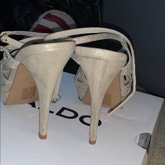 Heels - Picture 3 of 5